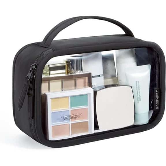 BAGSMART TSA-Approved Toiletry Bag (Black)