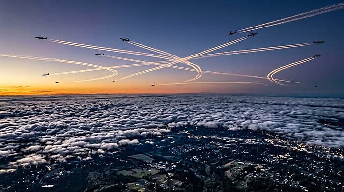 airlines choose optimal routes