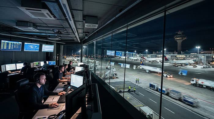 airport flight scheduling management